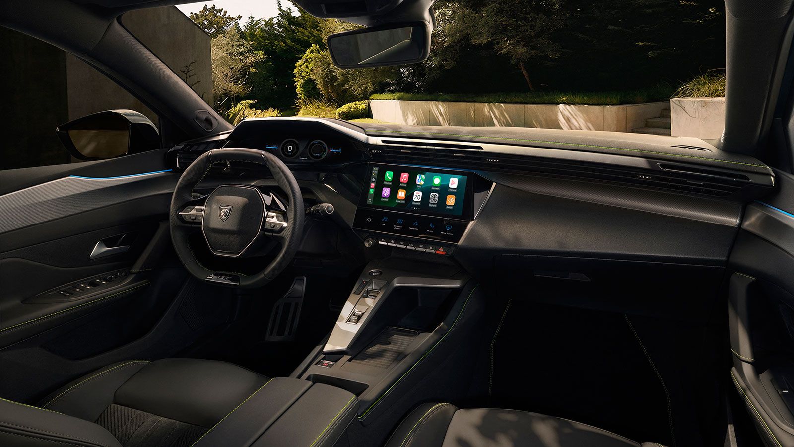 Peugeot E-308: Γιατί αξίζει αν θες ηλεκτρικό οικογενειακό